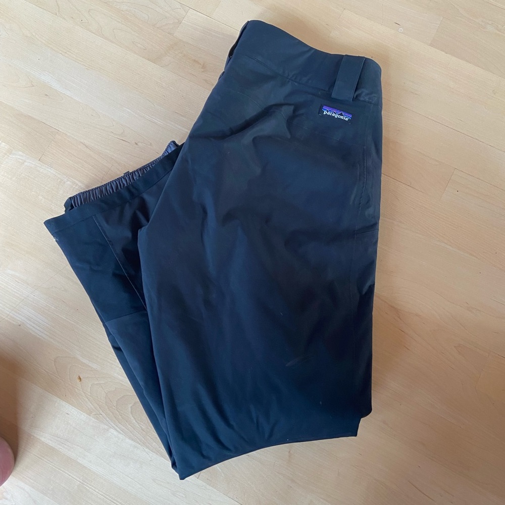 Patagonia women’s snow pant